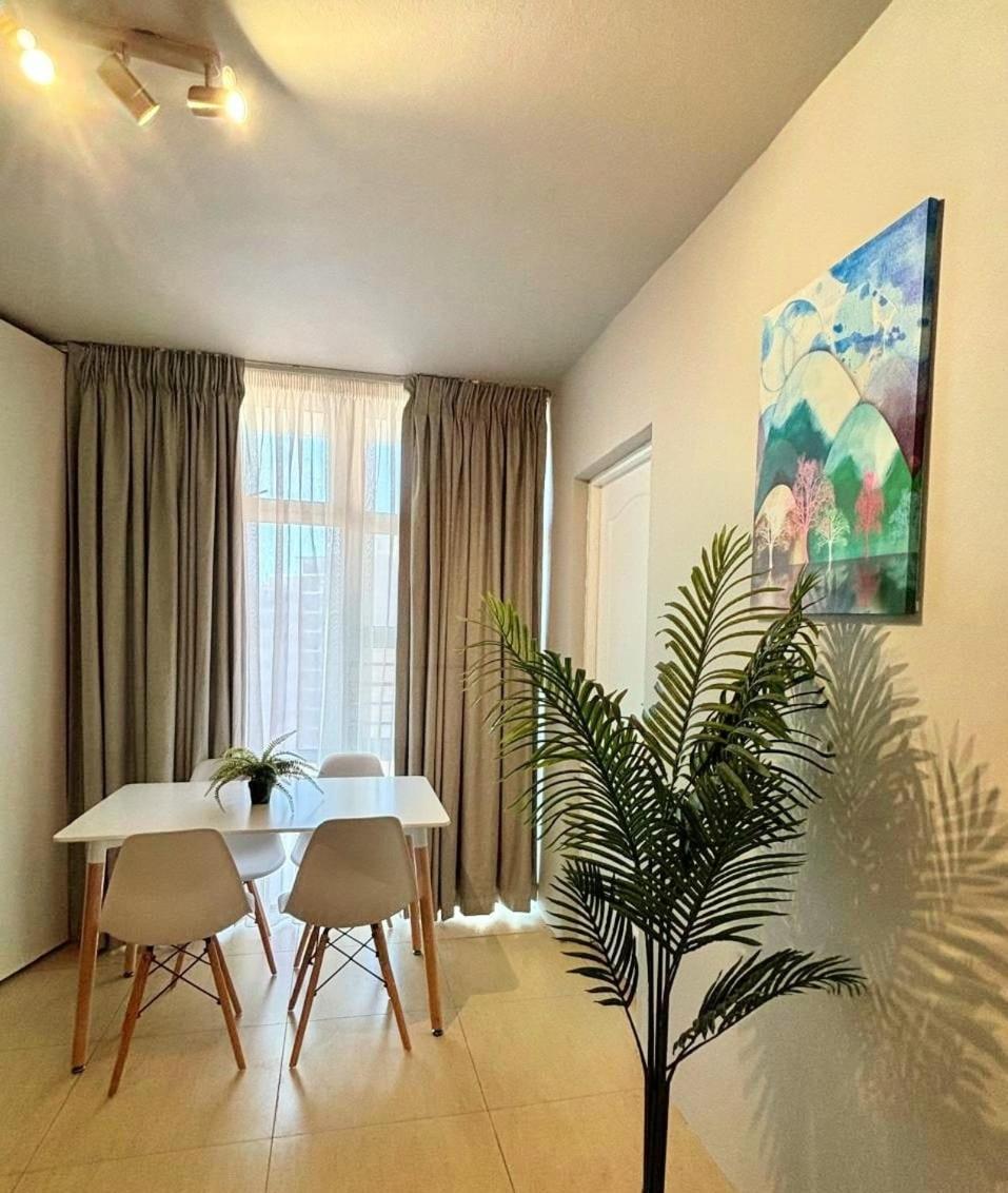 Apartment Stay-tiah Four 82 Durban